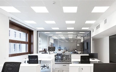 Edge-Lit Vs. Aftur-ljós LED pallborðsljós: Hver er betri?